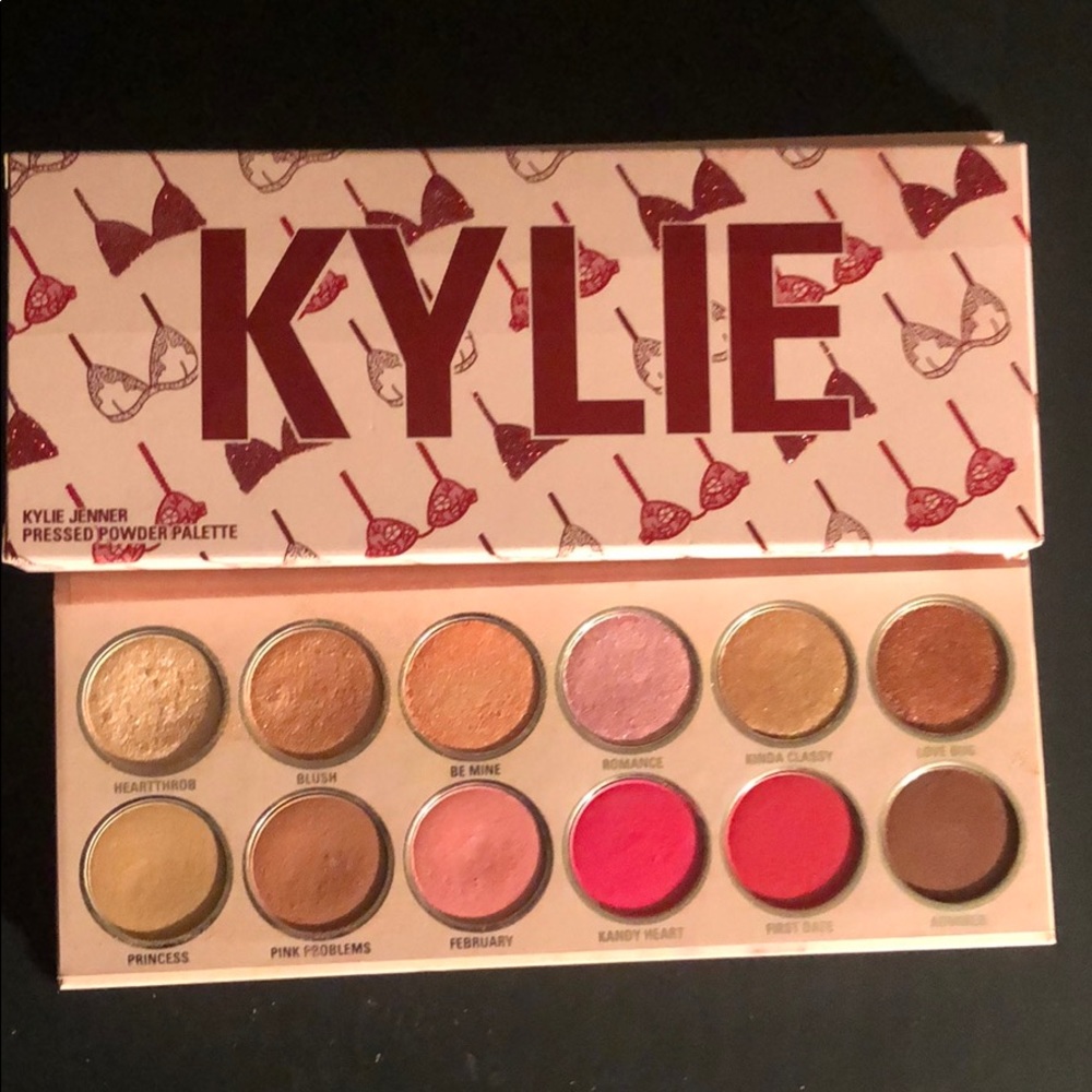 Kylie Cosmetics Valentine Pallet